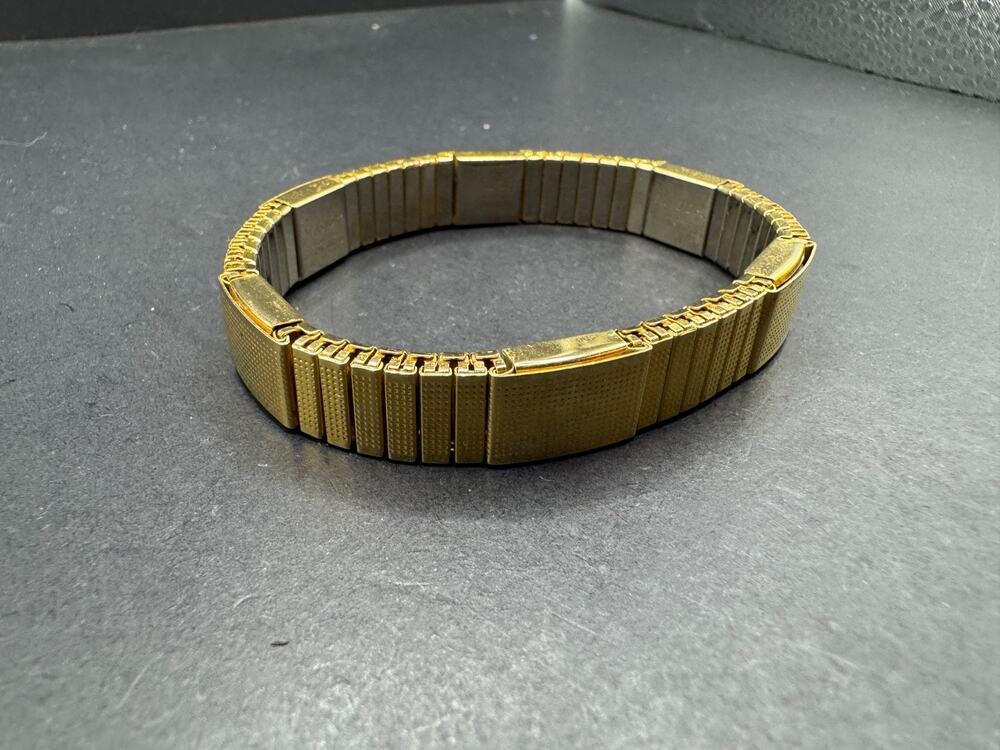 Vintage Designer MAJOR Stainless Magnetic Comfort Bracelet Gold Tone